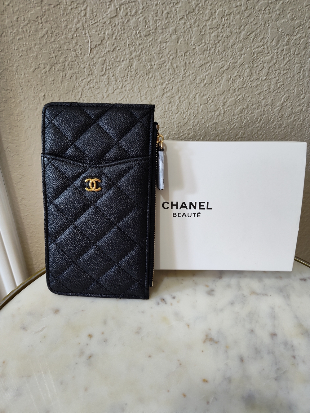 CHANEL Makeup Black Quilted Card Holder Wallet Zipper Coin Pouch CC NIB